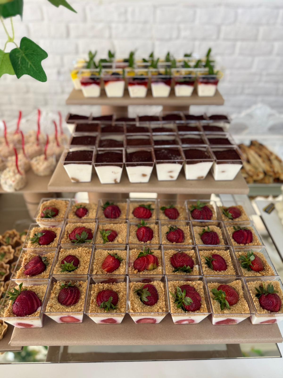 Vanilla Catering mini tatlı seçkisi